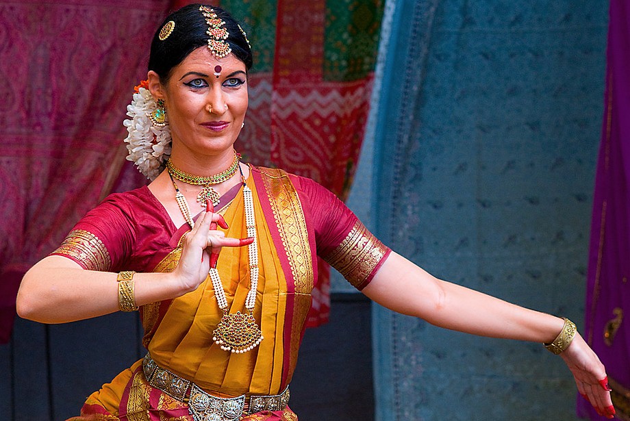 Asha Ponikiewska Ranjan (Vande Mataram 2010)